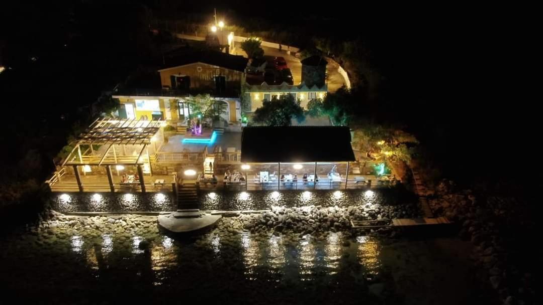 Hidden Paradise Agios Georgios Pagon Exterior photo